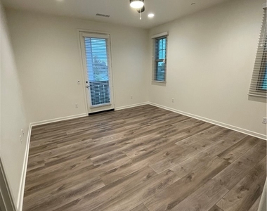 590 Boulder Circle - Photo Thumbnail 18