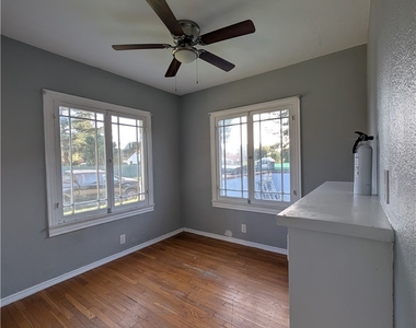 6341 Palm - Photo Thumbnail 11