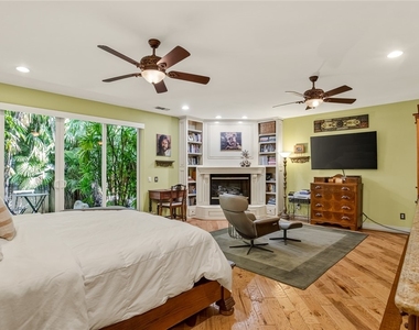 1746 N Vallejo Way - Photo Thumbnail 28