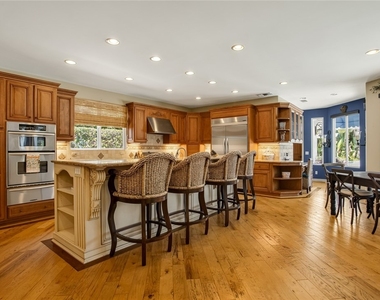 1746 N Vallejo Way - Photo Thumbnail 14