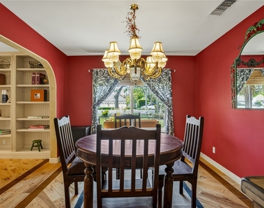 1746 N Vallejo Way - Photo Thumbnail 10