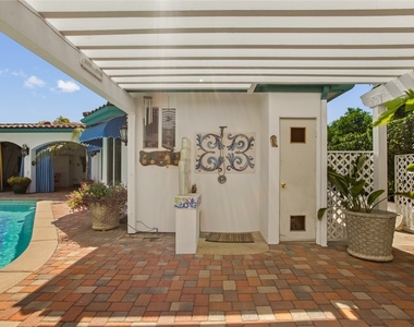 1746 N Vallejo Way - Photo Thumbnail 38