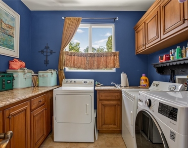 1746 N Vallejo Way - Photo Thumbnail 21