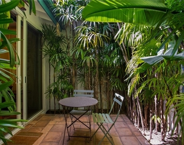 1746 N Vallejo Way - Photo Thumbnail 32