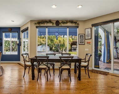 1746 N Vallejo Way - Photo Thumbnail 15
