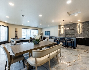 4064 Live Oak - Photo Thumbnail 4