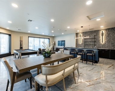 4064 Live Oak - Photo Thumbnail 4