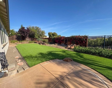 2497 Winged Foot Road - Photo Thumbnail 32