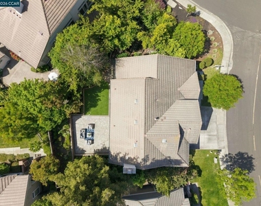 601 Ambience Way - Photo Thumbnail 46