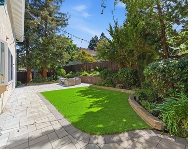 601 Ambience Way - Photo Thumbnail 39
