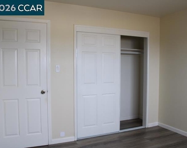 4216 Nevin Ave. - Photo Thumbnail 5