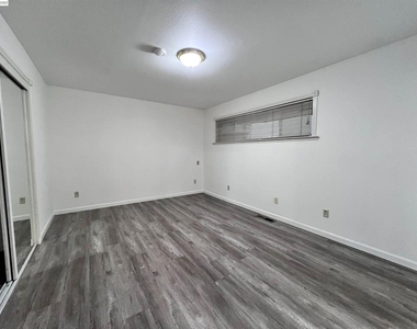 1330 Mt Pisgah Rd - Photo Thumbnail 13