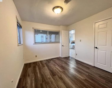 1330 Mt Pisgah Rd - Photo Thumbnail 18