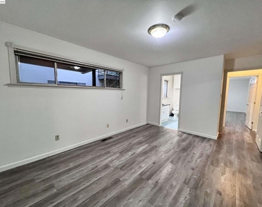 1330 Mt Pisgah Rd - Photo Thumbnail 16