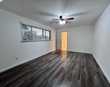 1330 Mt Pisgah Rd - Photo Thumbnail 12