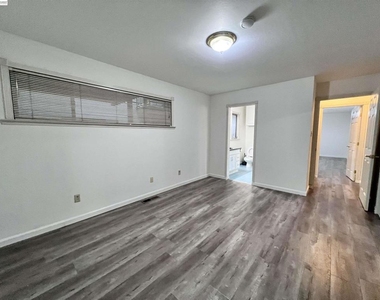 1330 Mt Pisgah Rd - Photo Thumbnail 14