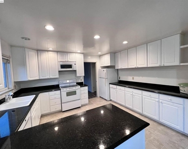 1330 Mt Pisgah Rd - Photo Thumbnail 6