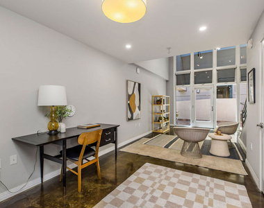 125 N Raymond Avenue - Photo Thumbnail 5