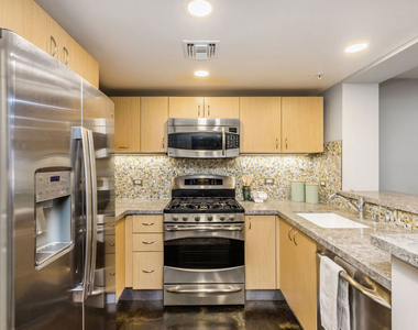 125 N Raymond Avenue - Photo Thumbnail 9