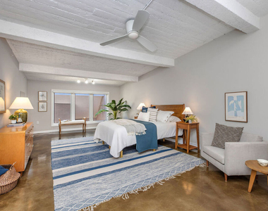 125 N Raymond Avenue - Photo Thumbnail 12