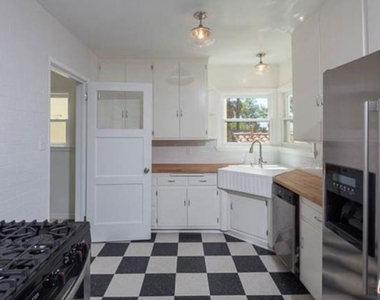 2117 Alcyona Drive - Photo Thumbnail 1