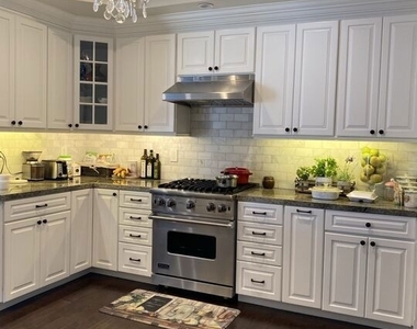 4460 Wilshire Boulevard - Photo Thumbnail 11