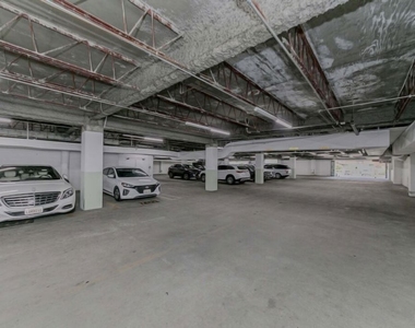 4460 Wilshire Boulevard - Photo Thumbnail 4