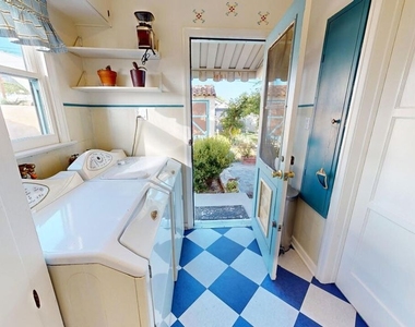 842 E Walnut Avenue - Photo Thumbnail 11