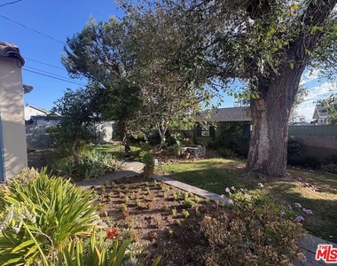 842 E Walnut Avenue - Photo Thumbnail 29