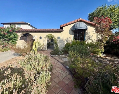 842 E Walnut Avenue - Photo Thumbnail 36