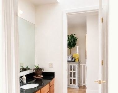 2174 Railroad Avenue - Photo Thumbnail 2