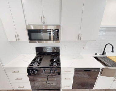 2811 W 46th Street - Photo Thumbnail 2