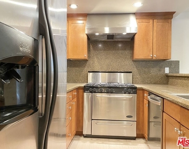 1227 Granville Avenue - Photo Thumbnail 6