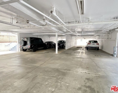 1227 Granville Avenue - Photo Thumbnail 21
