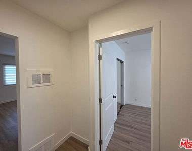 1411 Innes Place - Photo Thumbnail 35