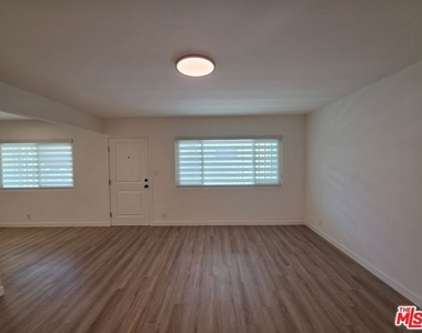 1411 Innes Place - Photo Thumbnail 54