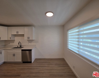 1411 Innes Place - Photo Thumbnail 57