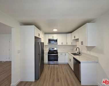 1411 Innes Place - Photo Thumbnail 62