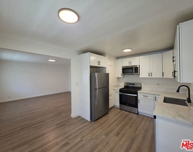 1411 Innes Place - Photo Thumbnail 1