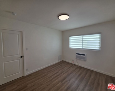 1411 Innes Place - Photo Thumbnail 33