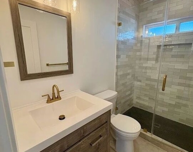 8045 Darby Avenue - Photo Thumbnail 9