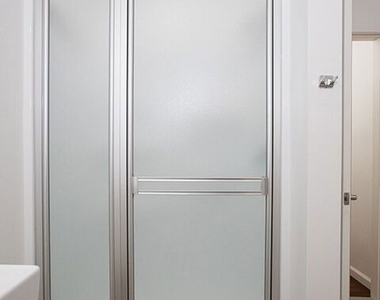 40 Rose Avenue - Photo Thumbnail 7