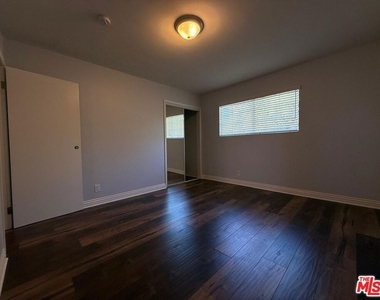 7174 Valmont Street - Photo Thumbnail 8
