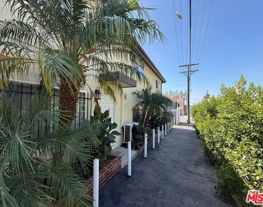 7174 Valmont Street - Photo Thumbnail 19