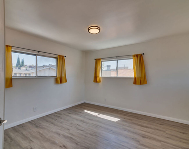 15013 Hartsook Street - Photo Thumbnail 25