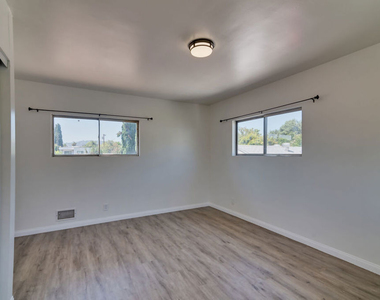 15013 Hartsook Street - Photo Thumbnail 32