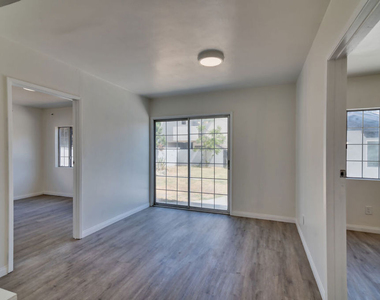 15013 Hartsook Street - Photo Thumbnail 9