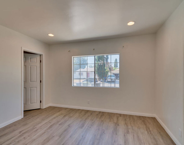 15013 Hartsook Street - Photo Thumbnail 28