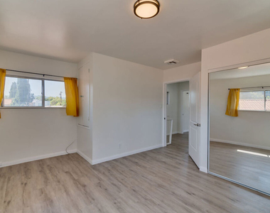 15013 Hartsook Street - Photo Thumbnail 17