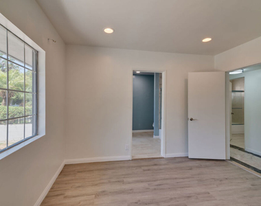 15013 Hartsook Street - Photo Thumbnail 26